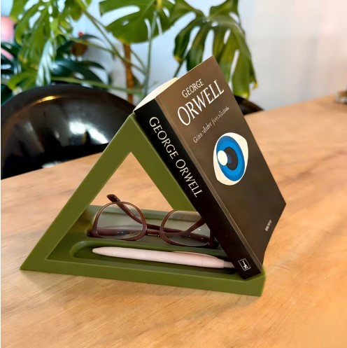 Triangle Book Stand